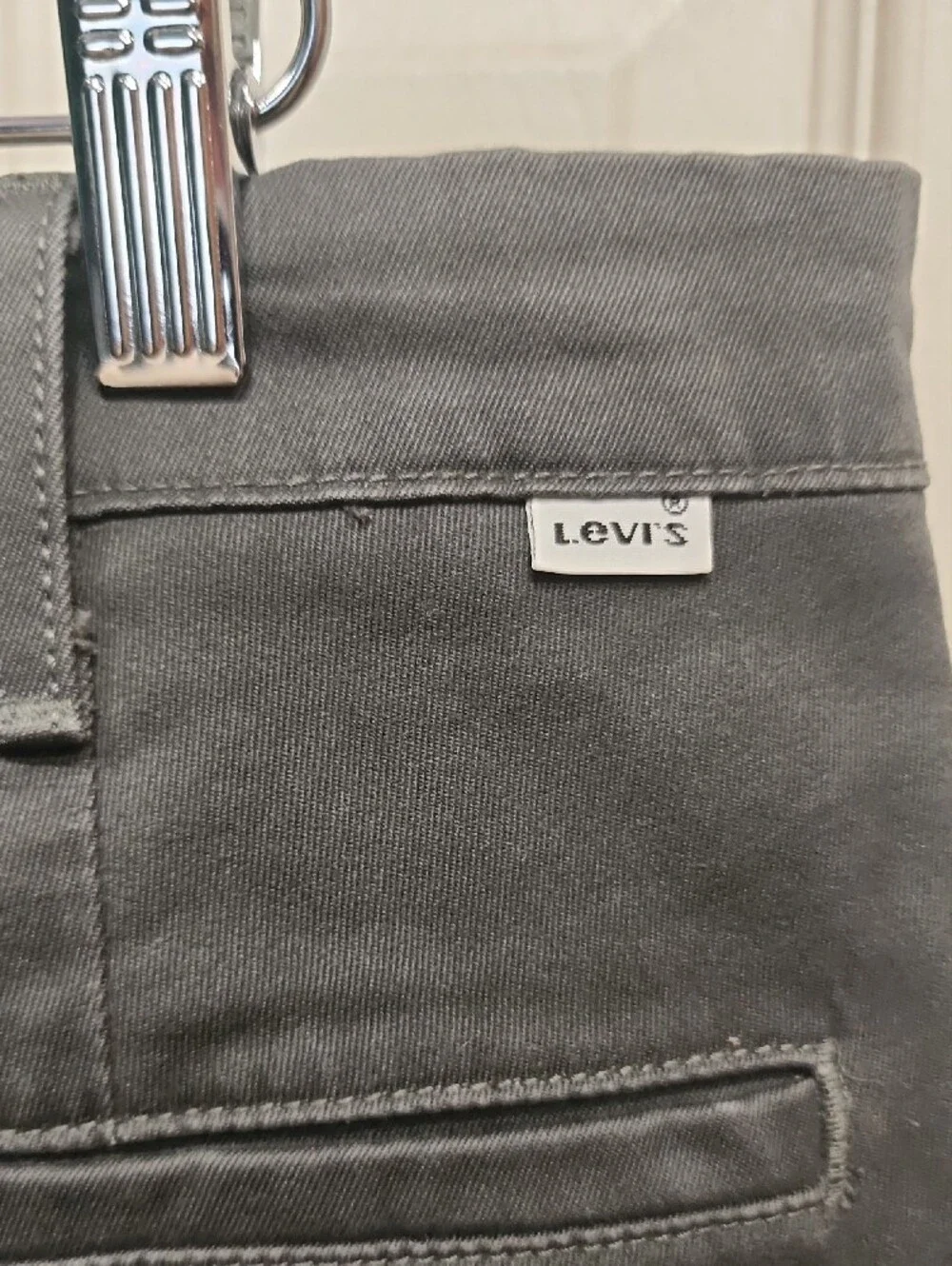 Levi's Men's Grey Straight Chinos 33x30